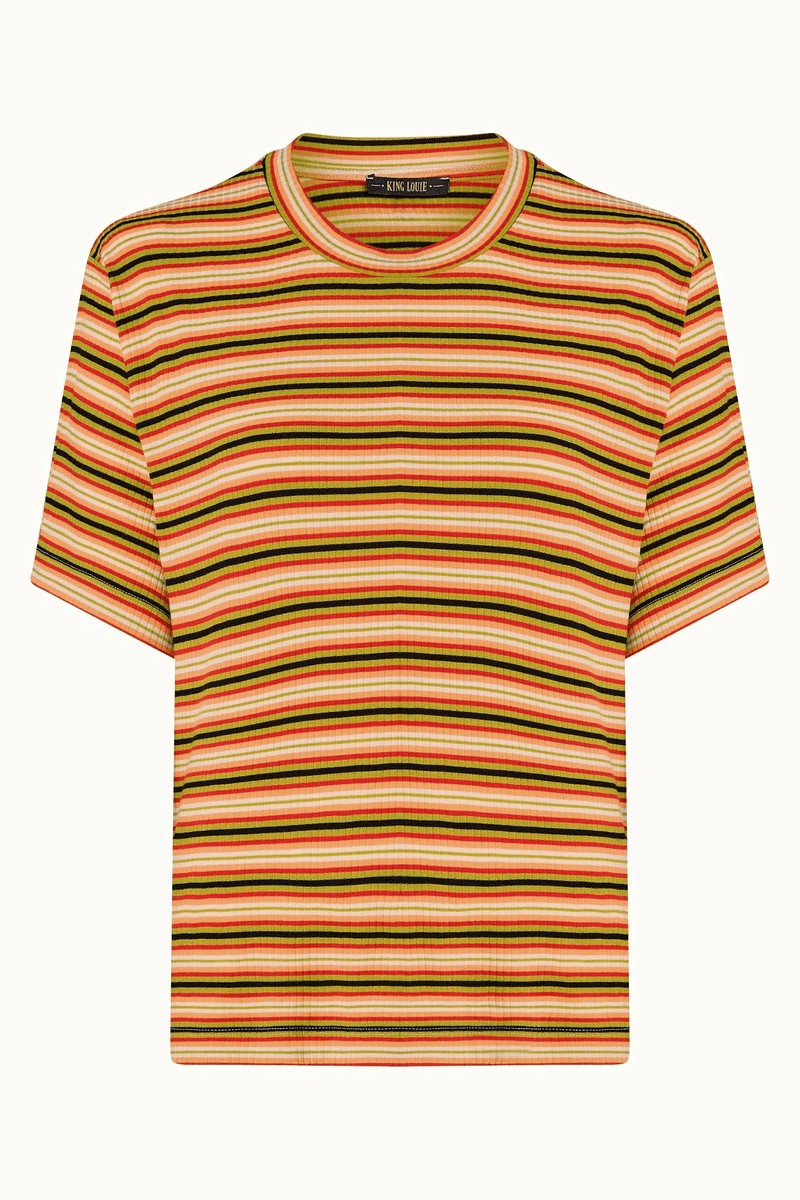 קינג לואי טי שירט בוקסי פסים על חוף הים