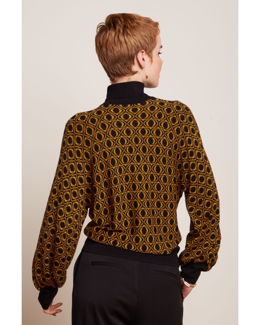 King Louie Tina Top Ronettes