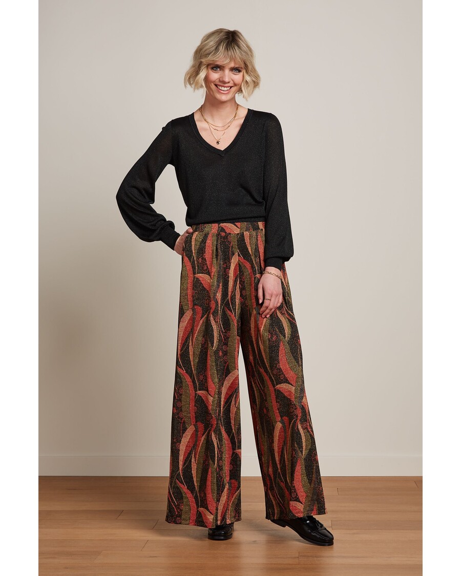 King Louie V Neck Bellsleeve Spiro